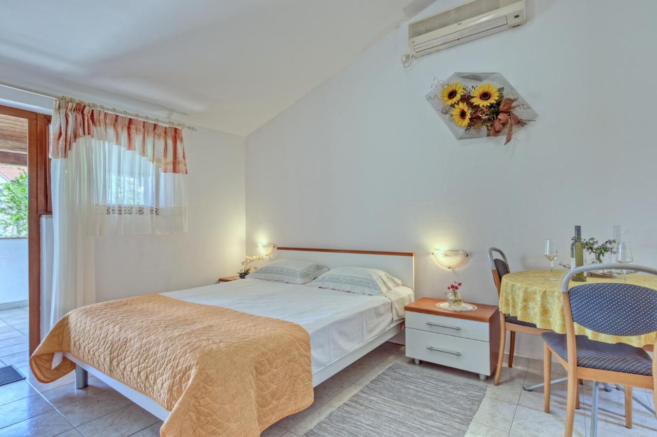 Apartmets Slavica 1644 Баньоле Екстер'єр фото