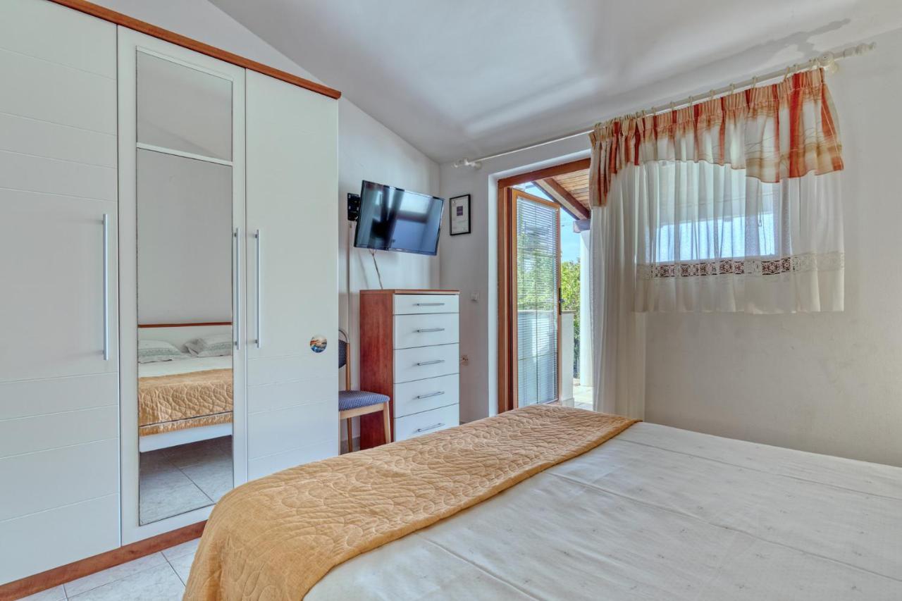 Apartmets Slavica 1644 Баньоле Екстер'єр фото