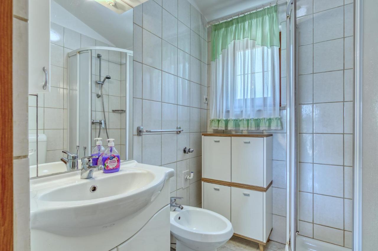 Apartmets Slavica 1644 Баньоле Екстер'єр фото